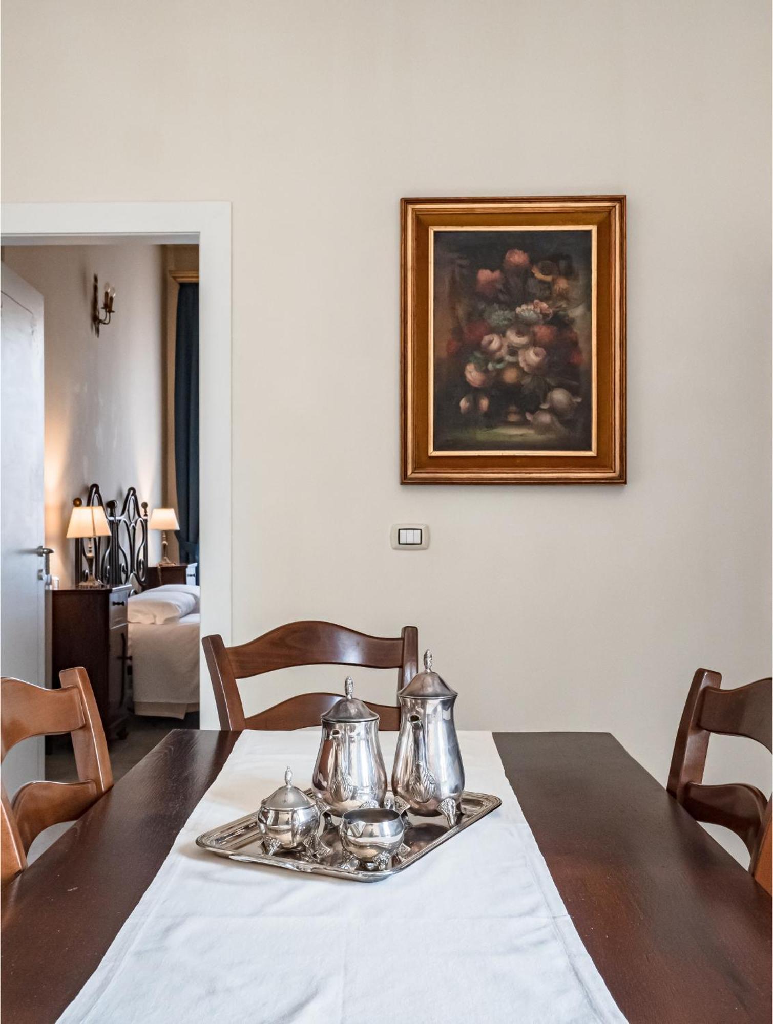 Bed and Breakfast Palazzo Dei Pavoni, Relais Di Charme à LʼAquila Extérieur photo